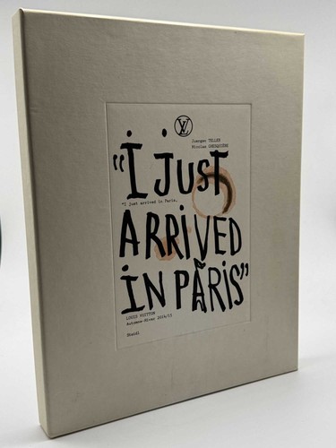 Just arrived paris - just, in